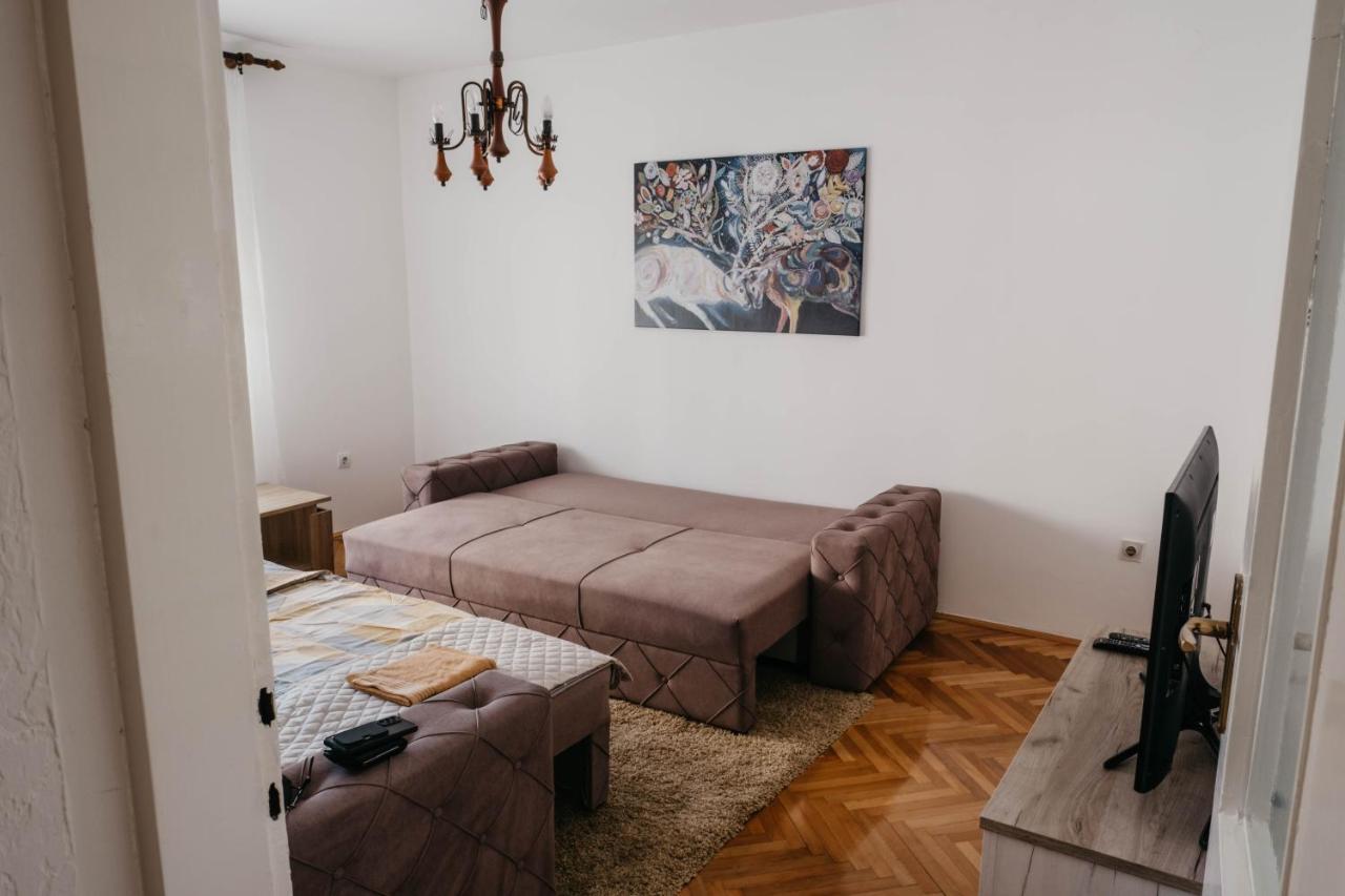 Apartment Bracovic - City Center بار المظهر الخارجي الصورة