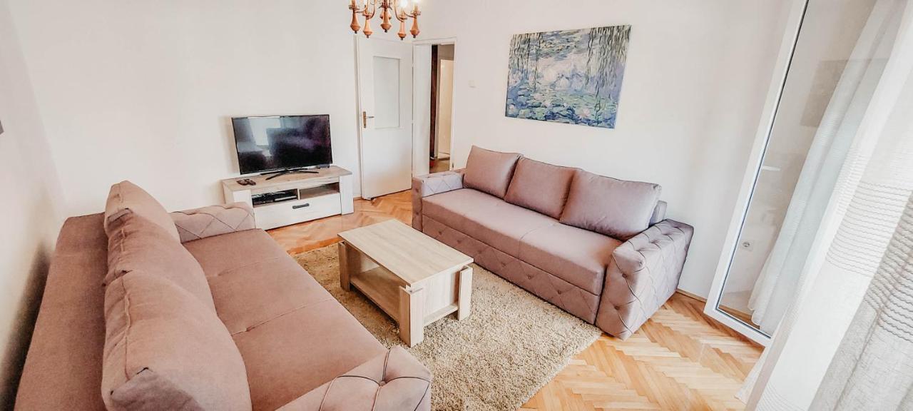 Apartment Bracovic - City Center بار المظهر الخارجي الصورة