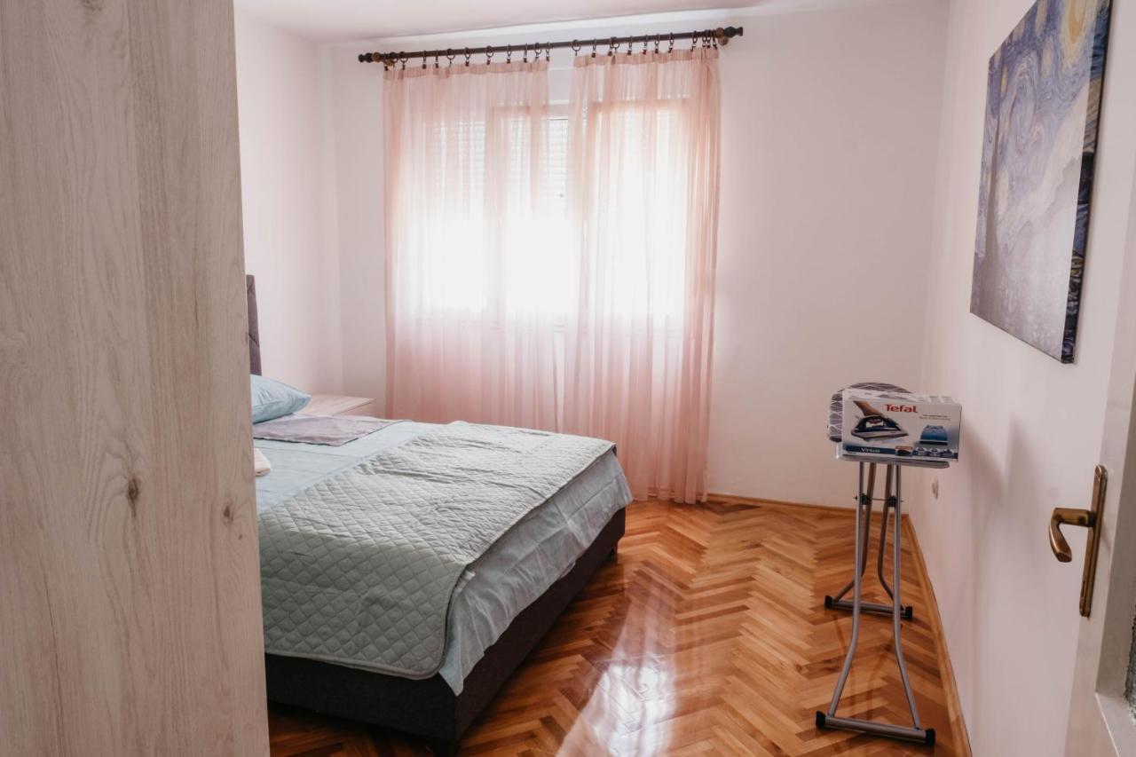 Apartment Bracovic - City Center بار المظهر الخارجي الصورة