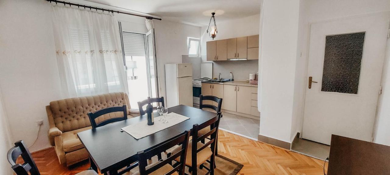 Apartment Bracovic - City Center بار المظهر الخارجي الصورة