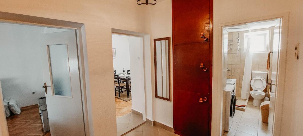 Apartment Bracovic - City Center بار المظهر الخارجي الصورة